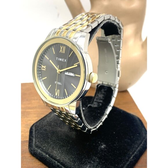 Timex Men's Watch TW2T50500 Quartz Gray Dial Two Tone Stainless Steel 41mm - Picture 2 of 13